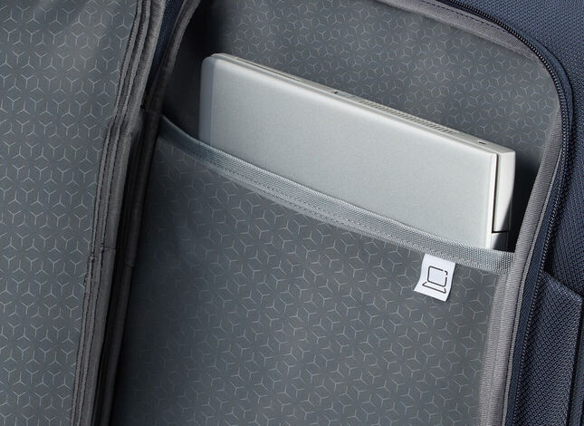 Tasca frontale con comparto per laptop