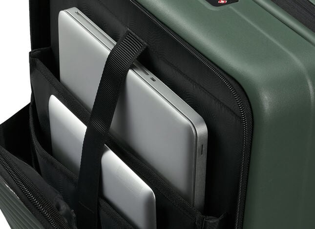 Tasca frontale di facile accesso