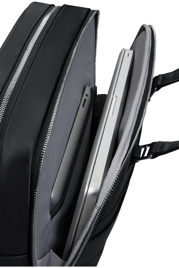 Samsonite Karissa Evo Bailhandle 15.6' 2 Comp  Nero Samsonite Karissa Evo Bailhandle 15.6' 2 Comp  Nero