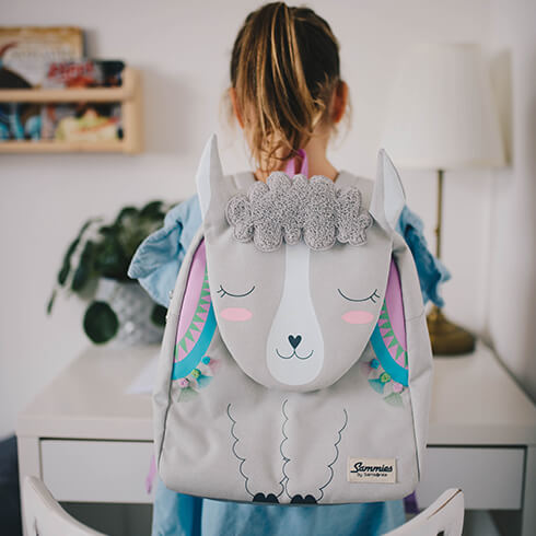 Questa nuova collezione di borse e zaini per bambini dai 2 ai 4 anni è la scelta perfetta per qualsiasi avventura!