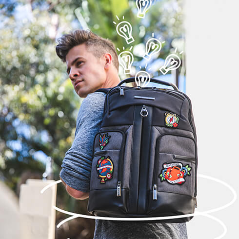 Checkmate - Affidabili e dallo stile deciso, gli zaini Checkmate rappresentano l’approccio ideale per l’organizzazione personale e la mobilità nel business; abbinano un look trendy e professionale a funzionalità all’avanguardia.