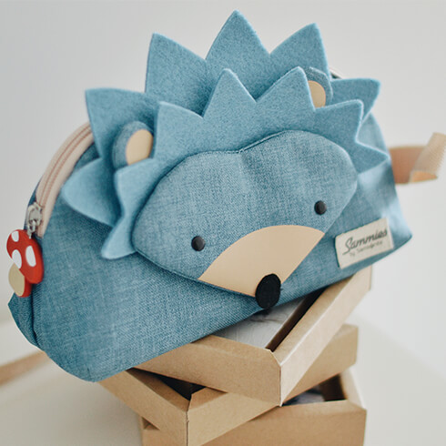 Questa nuova collezione di borse e zaini per bambini dai 2 ai 4 anni è la scelta perfetta per qualsiasi avventura!